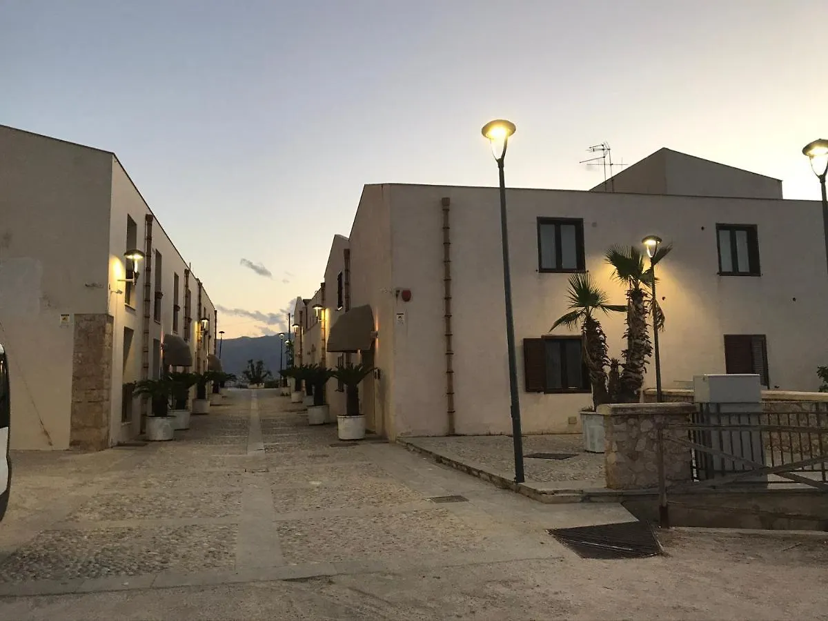 Marina Holiday & Spa Balestrate Italie