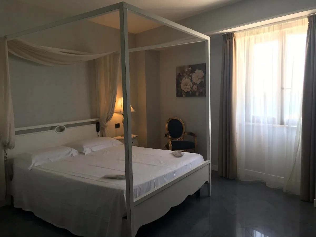 Marina Holiday & Spa Balestrate 4*,